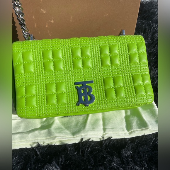 BURBERRY Small Lola Shoulder Chain Bag green - Picture 5 of 12